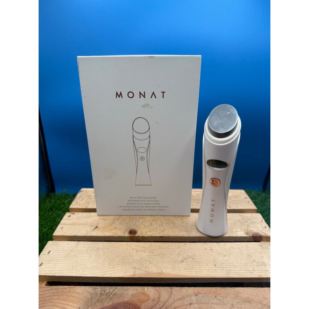 MONAT Hot & Cold Facial Wand - Beauty Device Model 3000000648 with Box